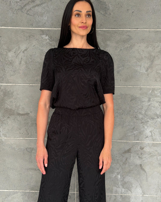 Vela set black - dostępny 15.05