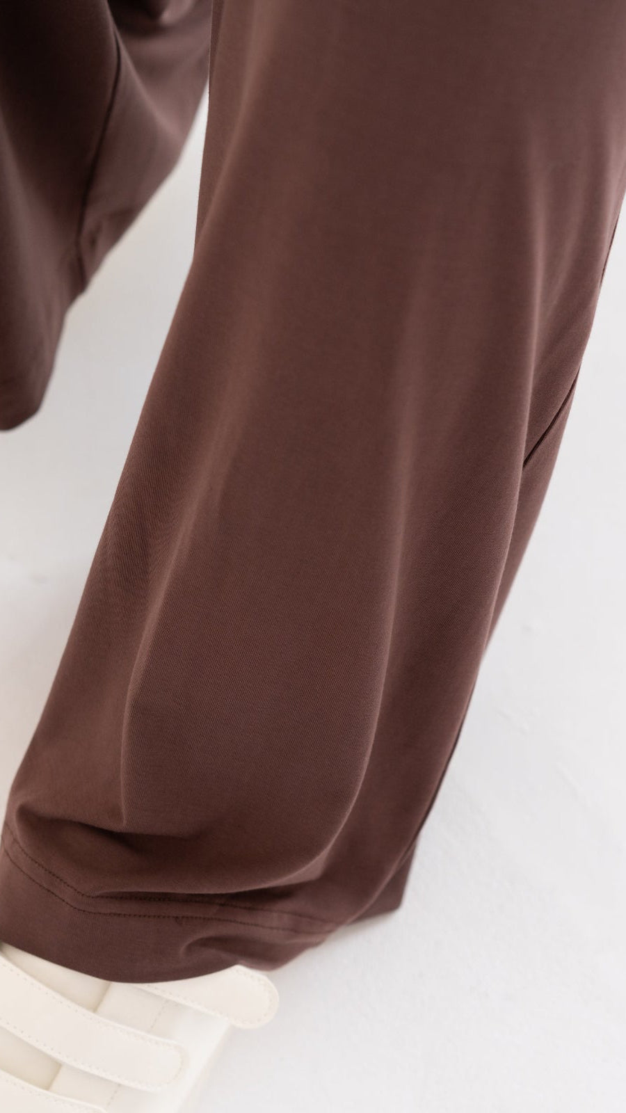Spodnie dla wysokich kobiet - Soft Power - Brown
