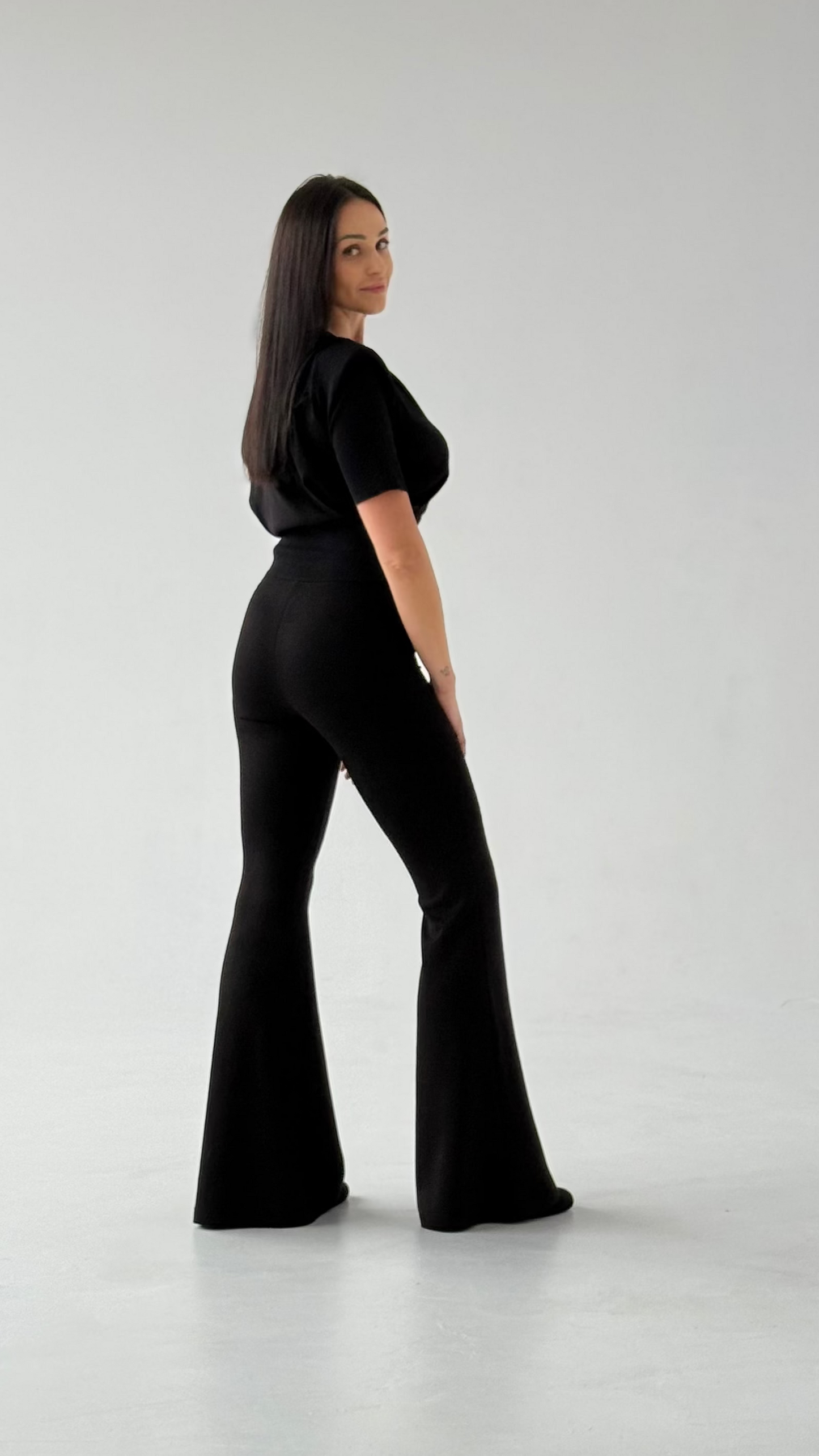 Spodnie dla wysokich kobiet - Ultra Flare - black
