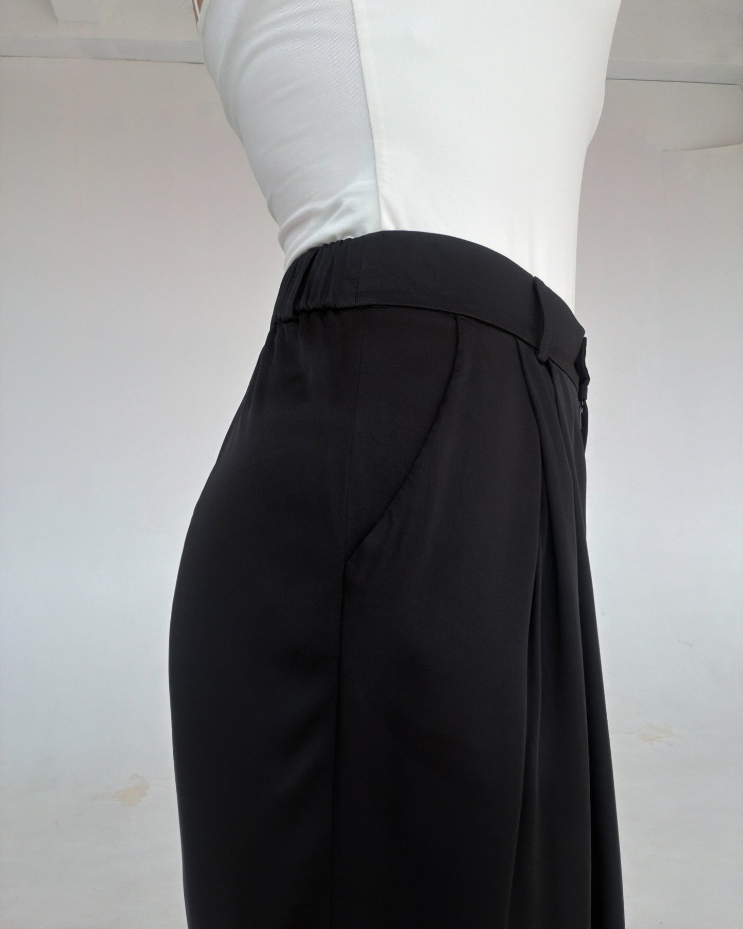 Lagos Satin Black