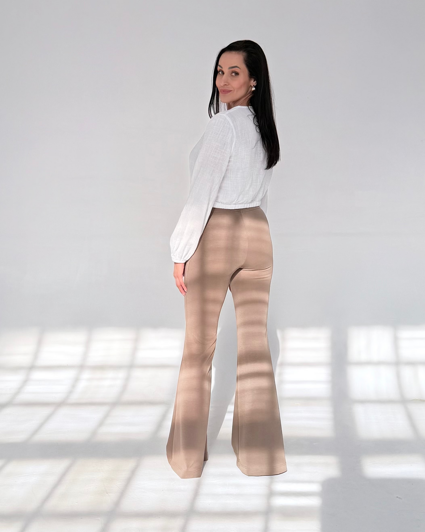 Spodnie dla wysokich kobiet Ultra Flare -Taupe