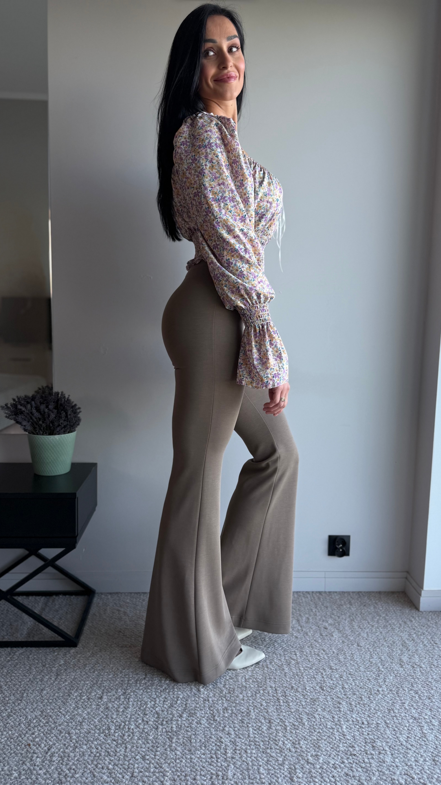 Spodnie dla wysokich kobiet Ultra Flare -Taupe